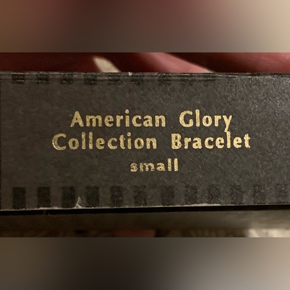 American Glory Collection Bracelet, Small, Like New - Picture 9 of 11